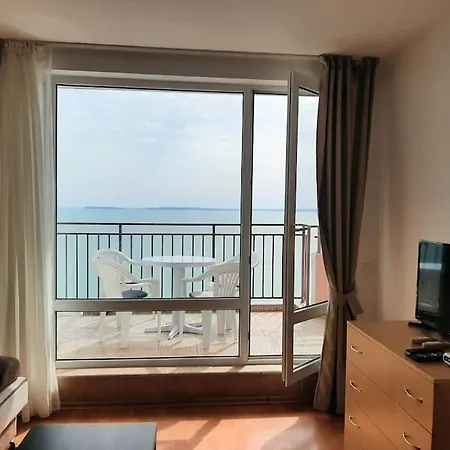 Apartment Kвартира с видом на море